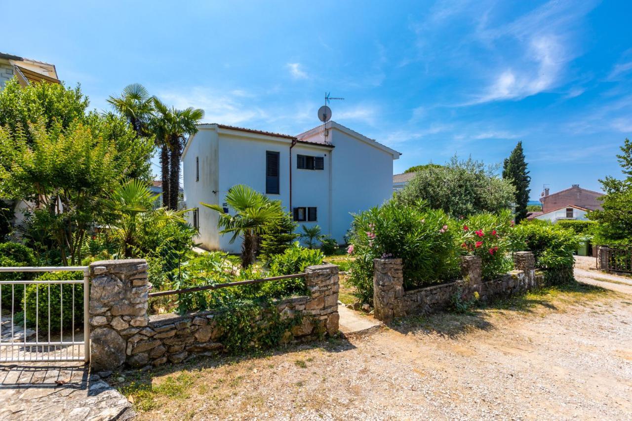 מאלינסקה Apartman Kovac מראה חיצוני תמונה