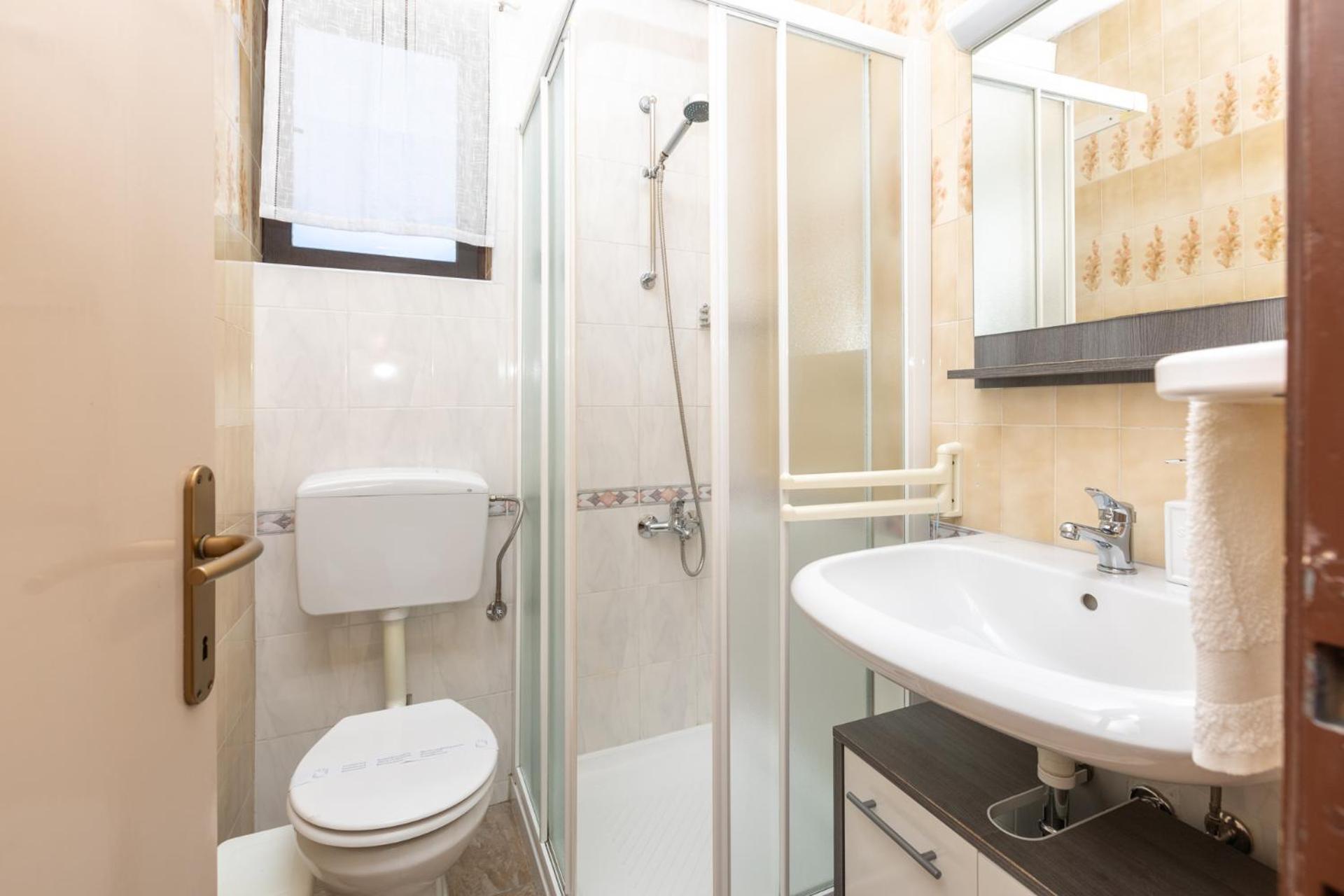 מאלינסקה Apartman Kovac מראה חיצוני תמונה